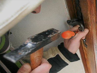 Λάρισα: Άρπαξαν χρυσαφικά και έγιναν καπνός