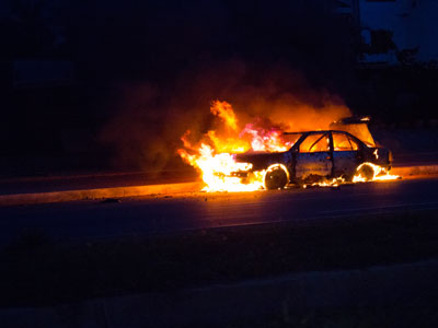 «Λαμπάδιασε» αυτοκίνητο στο Ηράκλειο Κρήτης