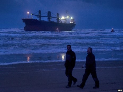 Ώρες αγωνίες για τους αγνοούμενους ναυαγίου στη Βόρεια Θάλασσα Ώρες αγωνίες για τους αγνοούμενους ναυαγίου στη Βόρεια Θάλασσα