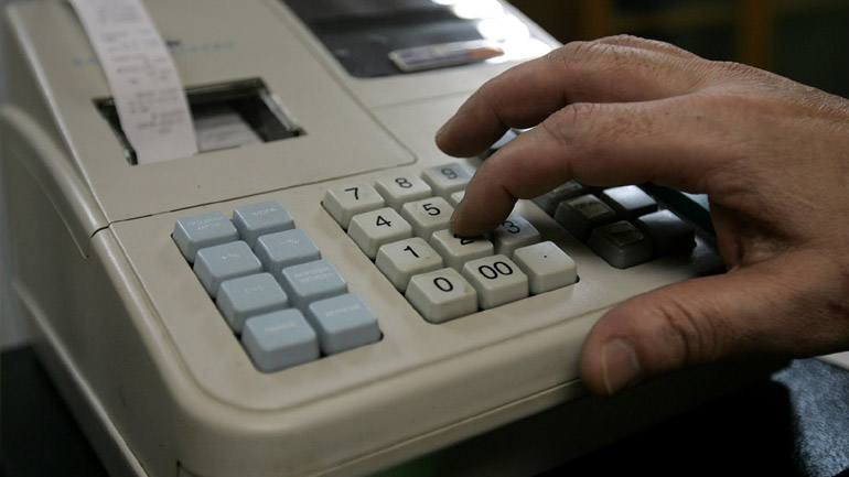 Πρέβεζα: Μπήκε μέρα μεσημέρι σε κατάστημα και άδειασε την ταμειακή!