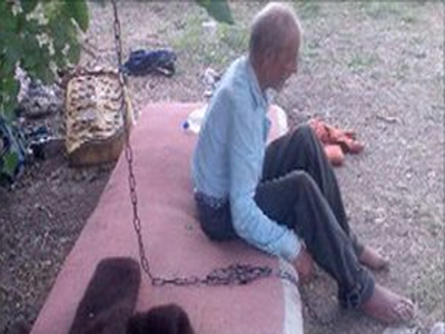 Τον είχαν δεμένο σαν σκύλο