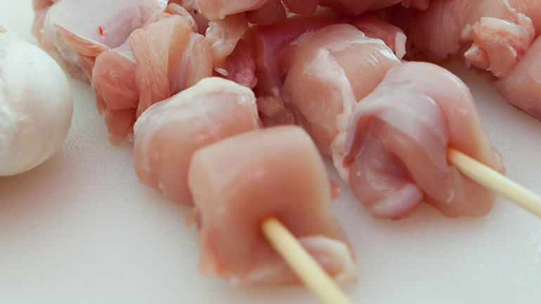 Κατάσχεση ακατάλληλων τροφίμων στον Πειραιά