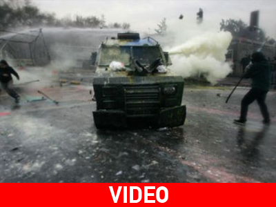 «Βράζει» το… αίμα των φοιτητών στη Χιλή «Βράζει» το… αίμα των φοιτητών στη Χιλή