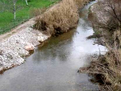 Αχαΐα: Χωματερή απειλεί ποταμό