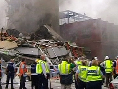 Οι θυελλώδεις άνεμοι δυσχεραίνουν τη διάσωση