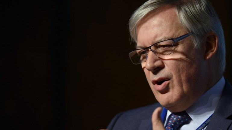 Νουαγιέ: Ο Βαρουφάκης δημιουργεί εντάσεις