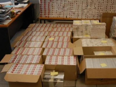 Τα λαθραία τσιγάρα έφεραν… χειροπέδες