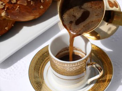 Λήστεψε καφετέρια αλλά πλήρωσε τον καφέ που ήπιε!