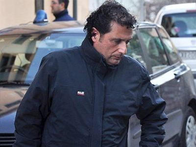 Αρνείται τις κατηγορίες για ολιγωρία