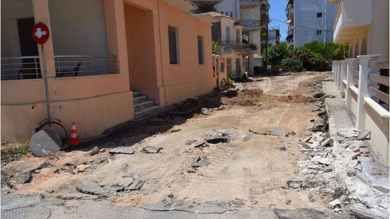 Πρέβεζα: Προβλήματα στους καταστηματάρχες προκαλούν τα έργα ανάπλασης στο ιστορικό κέντρο