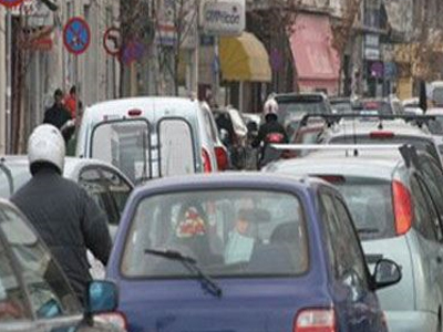 Χρησιμοποιούσε «δανεικές» πινακίδες