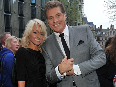 Επίσημη πρώτη για Hasselhoff-Hayley Roberts