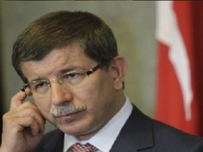 Σκληραίνει τη στάση της απέναντι στη Συρία