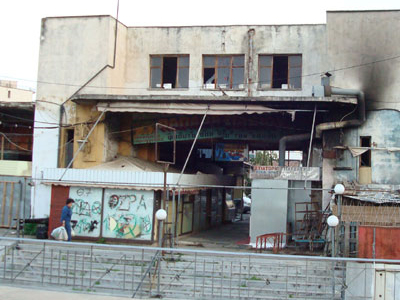 Ζητούν την κατεδάφιση της δημοτικής αγοράς