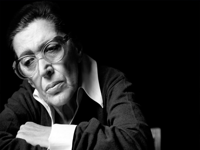 Η Ντίνα και η υστεροφημία