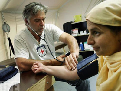 Έκκληση Ερυθρού Σταυρού για σεβασμό των ιατρών στη Λιβύη