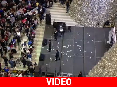 «Έβρεξε» δολάρια σε εμπορικό κέντρο της Μινεσότα