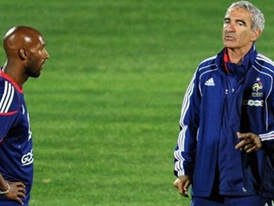 «Τα έχωσε» ο Raymond Domenech
