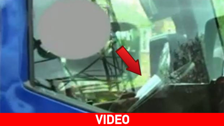 Διάβαζε βιβλίο την ώρα που οδηγούσε….