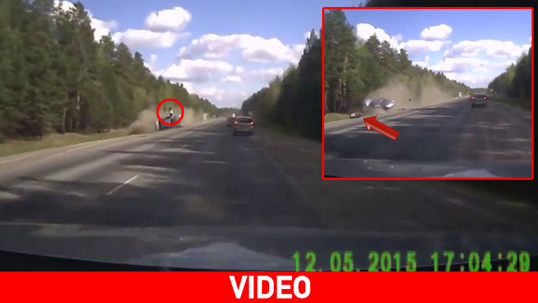 Σοκαριστικό τροχαίο στη Ρωσία – Οδηγός εκσφενδονίζεται μέσα από το παρμπριζ Σοκαριστικό τροχαίο στη Ρωσία – Οδηγός εκσφενδονίζεται μέσα από το παρμπριζ