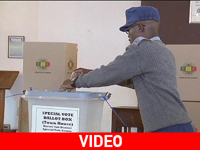 Ζιμπάμπουε: Οι… Αρχές στις κάλπες!