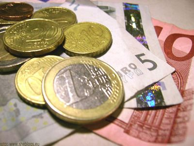 Μείωση κατά 5% των ασφαλιστικών εισφορών