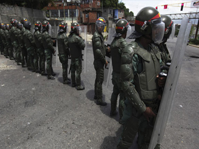 Συνεχίζονται οι προσπάθειες αποκατάστασης της τάξης σε φυλακή της Βενεζουέλας