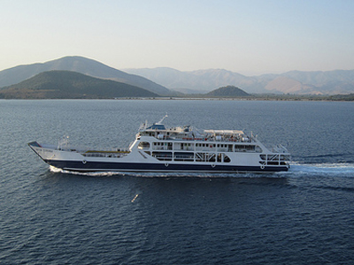 Ταλαιπωρία για τους επιβάτες του «Ελένη»