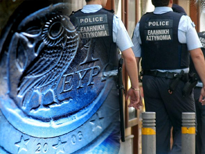 Στα… χαρακώματα ΥΠΟΙΚ-ένστολοι για μισθολόγιο και αναδρομικά