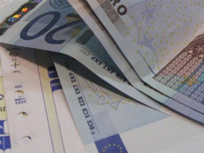 Επί τάπητος η μείωση 30% της εισφοράς αλληλεγγύης το 2015