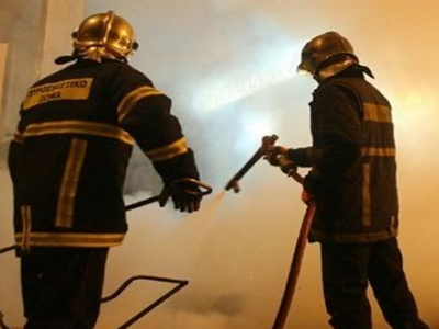 Φωτιά σε μεζονέτα στον Πειραιά