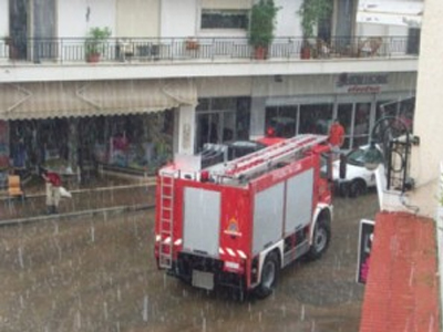 Δεκάδες κλήσεις για πτώσεις αντικειμένων