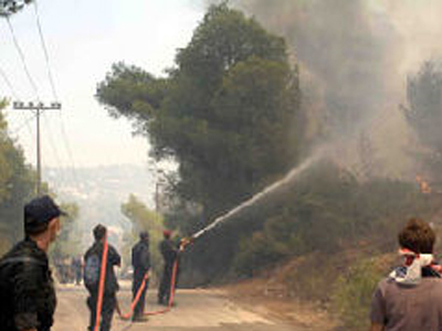 Υπό έλεγχο φωτιά στο Μαλεβίζιο Κρήτης