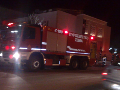 «Λαμπάδιασαν» μοτοσικλέτες και Ι.Χ. όχημα στη Θεσσαλονίκη