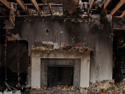 Φωτιά σε ερειπωμένη κατοικία στο κέντρο της Αθήνας