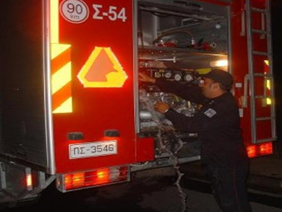 Φωτιά σε καταυλισμό στη Θήβα