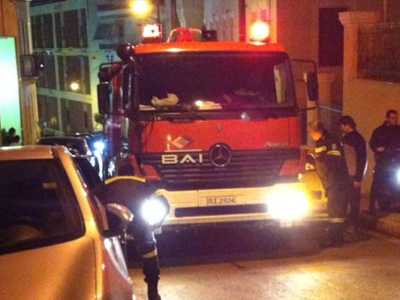 «Λαμπάδιασε» αυτοκίνητο στα Εξάρχεια