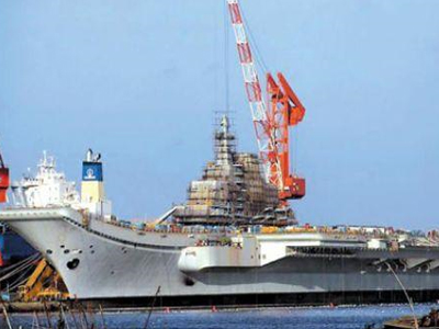 Ετοιμάζει το πρώτο της αεροπλανοφόρο