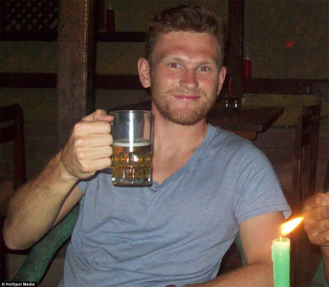 Ρίτσαρντ Μέιν: Σπούδαζε Φυσική και Μαθηματικά στο Πανεπιστήμιο του Λιντς