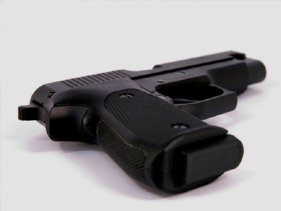 Έκρυβε πιστόλια στο σπίτι του Έκρυβε πιστόλια στο σπίτι του