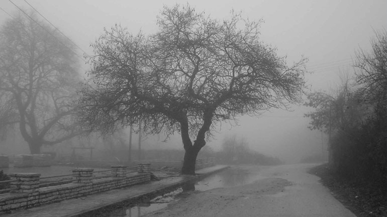 Πέπλο ομίχλης στα Ιωάννινα