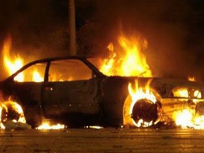 «Λαμπάδιασαν» οχήματα στο Μαρούσι