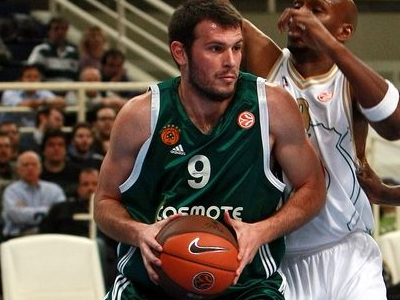 Έσπασε τα κοντέρ ο «Batman»