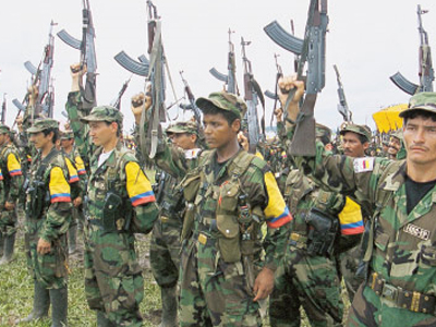 Δέκα νεκροί σε συγκρούσεις με τη FARC στη Κολομβία