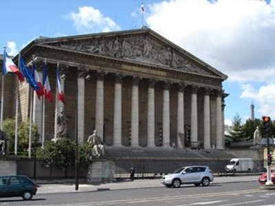 Οργή βουλευτών για τα περί «άνισων πολιτισμών»