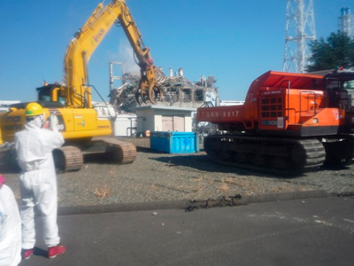 Απομακρύνθηκαν τα συντρίμμια από πυρηνικό αντιδραστήρα στη Φουκουσίμα