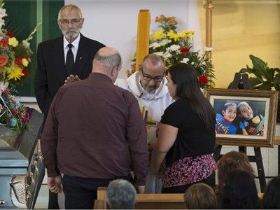 Καναδάς: Θρήνος για τα δύο αγγελούδια που σκοτώθηκαν από πύθωνα