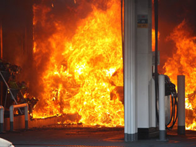 Ισραήλ: Ρουκέτα έπληξε πρατήριο υγρών καυσίμων – Δεκάδες οι τραυματίες