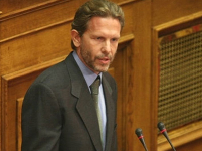 Σκληραίνει τη στάση της η Πολιτεία για τη βία στα γηπέδα