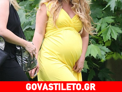 Γεννάει από στιγμή σε στιγμή